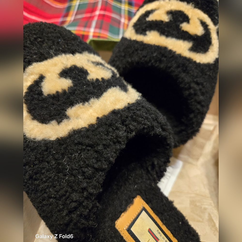 Gucci slides